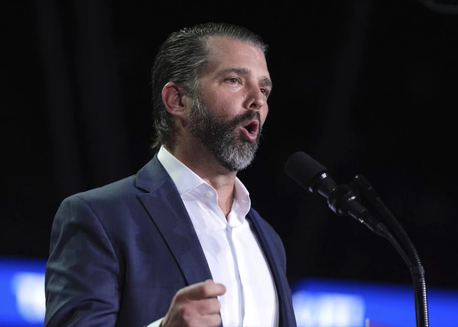 Auch Donald Trump Jr., Sohn designierten US-Präsidenten, sagt: «Ein Machtblock aus Militär und Industrie scheint den dritten Weltkrieg starten zu wollen.»