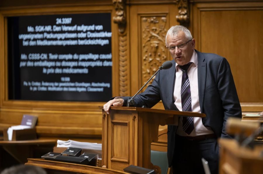 Mitte-Nationalrat Benjamin Roduit (VS) bei einer Rede im Parlament. Der Walliser findet, dass der Numerus clausus den falschen Fokus setzt.