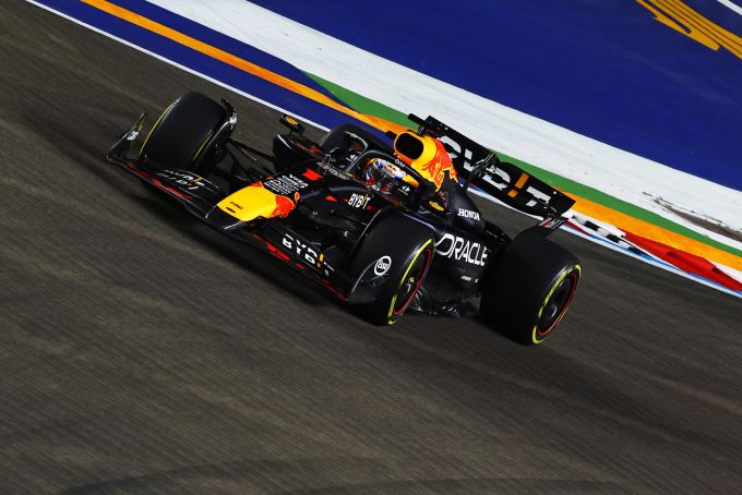 Max Verstappen (Red Bull) beim Singapur-GP der Formel 1. Red Bull Max Verstappen