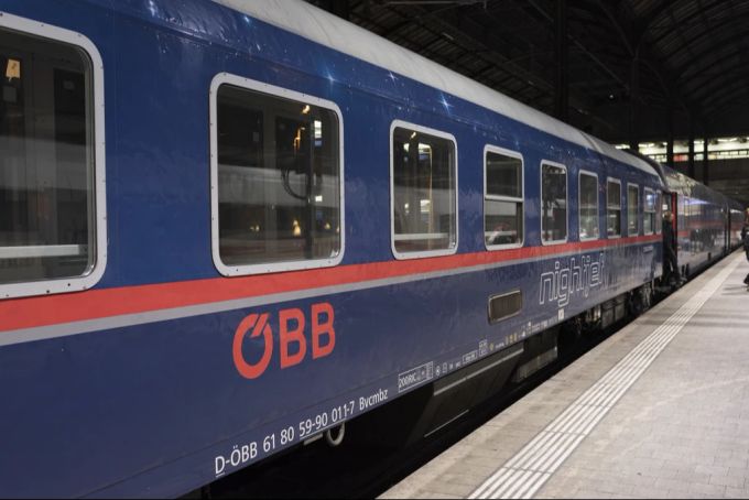 Die SBB arbeitet beim Nightjet-Angebot mit der österreichischen ÖBB zusammen. öbb