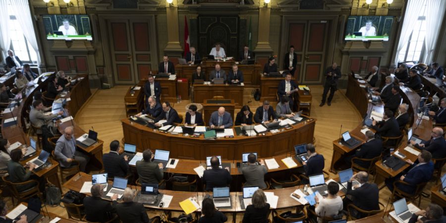 Die bürgerlichen Fraktionen des St. Galler Kantonsrats wollen weiter sparen - aber anders als die Regierung vorgeschlagen hat. (Archivbild)