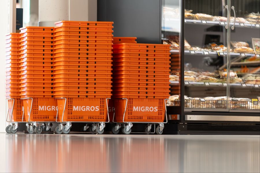 Und auch in anderen Regalen klaffen Lücken.