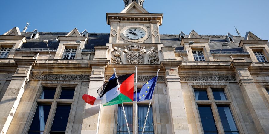 French mayors challenge government order not to fly Palestinian flag ahead of state recognition