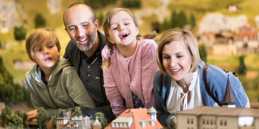 Bei Smilestones reisen Sie durch viele berühmte Orte der Schweiz.