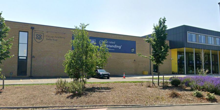 Die Co-op Academy Belle Vue belohnt Schülerinnen und Schüler mit guter Anwesenheit.