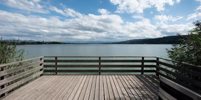 Ein Aussichtspunkt am Greifensee. - Schwerzenbach Ein Aussichtspunkt am Greifensee. - Schwerzenbach