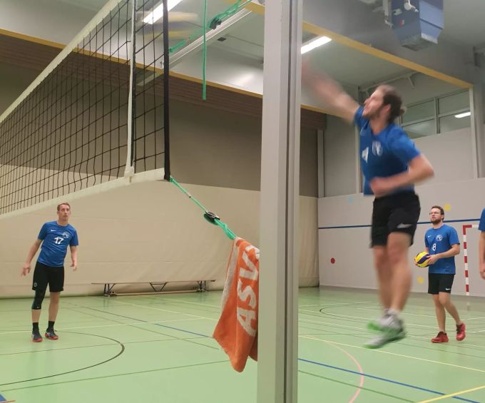 Aargauer Cup: Das Cup-Spiel verloren die Herren 2 des VBC Dottikon gegen die Herren des Volley Seetal (0:3). VBC Dottikon