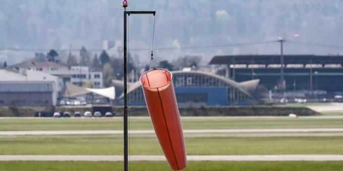 Ein neuer Verein nimmt sich der Causa Flugplatz Dübendorf an. Militärflugplatz Dübendorf