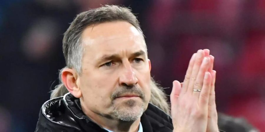 Arbeitet sein Aus als Coach von Mainz 05 noch auf: Achim Beierlorzer. Foto: Torsten Silz/dpa