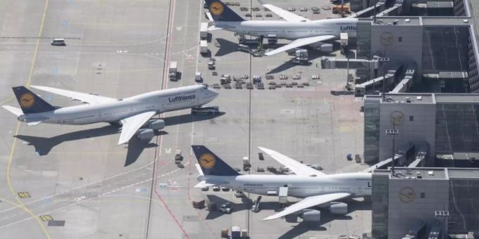 Der Frankfurter Flughafenbetreiber Fraport lädt zur Hauptversammlung. Foto: Boris Roessler Der Frankfurter Flughafenbetreiber Fraport lädt zur Hauptversammlung. Foto: Boris Roessler