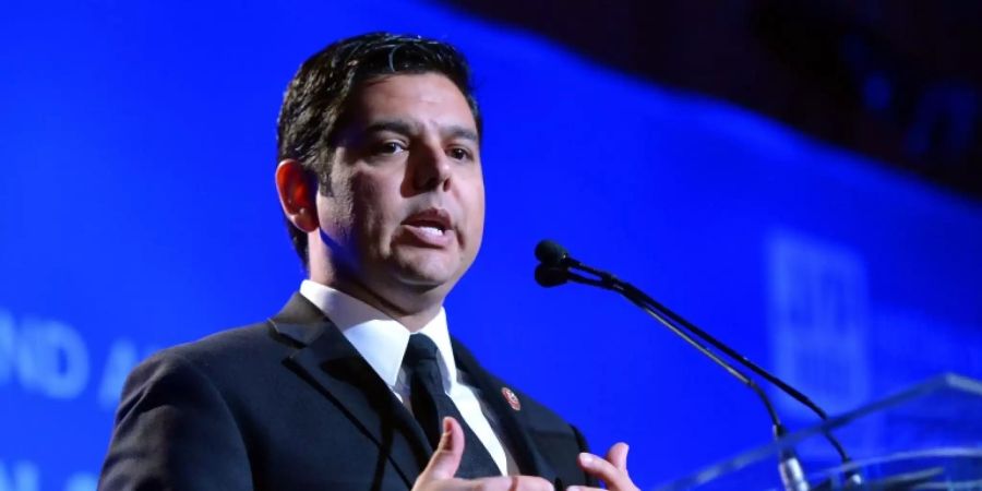 Demokrat Raul Ruiz