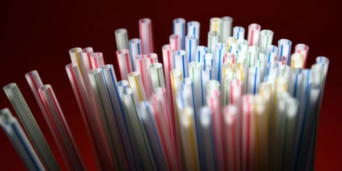 Trinkhalme aus Plastik