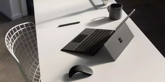 Das Microsoft Surface Pro 6. surface pro sechs