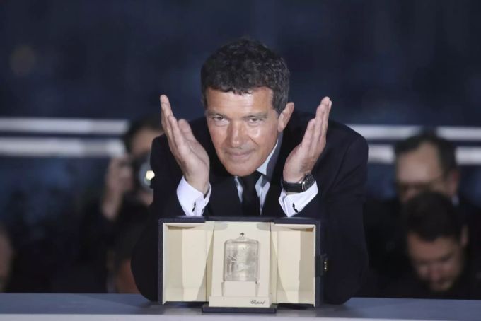 Antonio Banderas wurde zum besten Schauspieler gekürt. Cannes Antonio Banderas