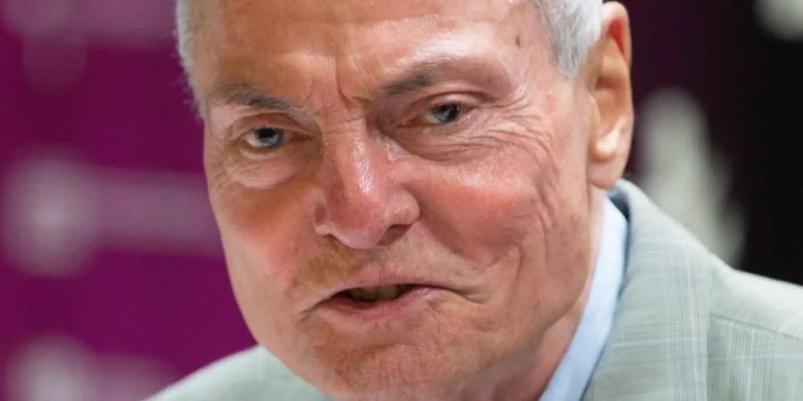 Der Schauspieler Dieter Laser ist von Fleiss, Professionalität und Bescheidenheit vieler Stars beeindruckt. Foto: Swen Pförtner