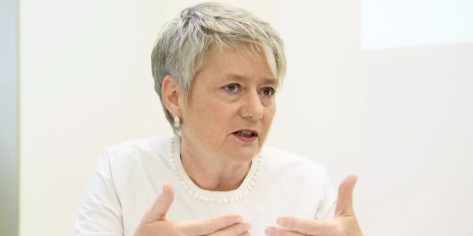 SP-Regierungsrätin Jacqueline Fehr beaufsichtigte die Ziehung (Archiv). Jacqueline Fehr