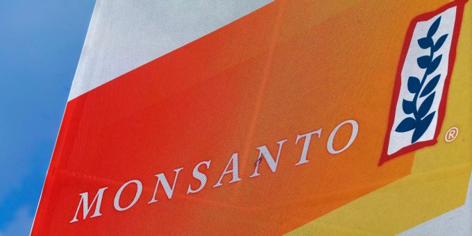 Das Logo von Monsanto, aufgenommen auf der Farm Progress Show in Decatur. Monsanto
