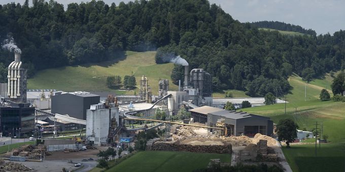 Bei der Swiss Krono AG brannte es 2023. (Archivbild) menznau holzfirma