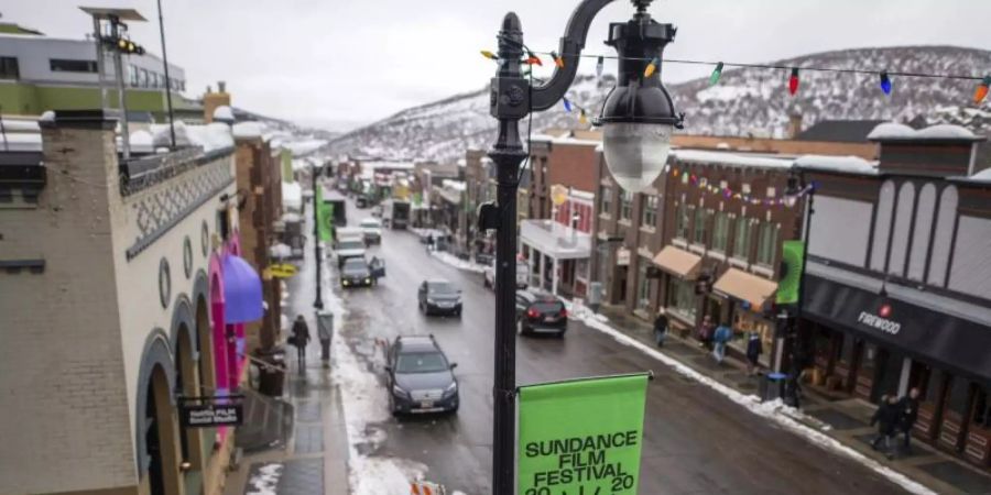 Die Hauptstrasse von Park City am Eröffnungstag des Sundance Film Festival. Foto: Charles Sykes/Invision/AP/dpa