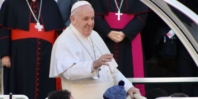 Der Papst warnt vor der Gefahr des Populismus. papst