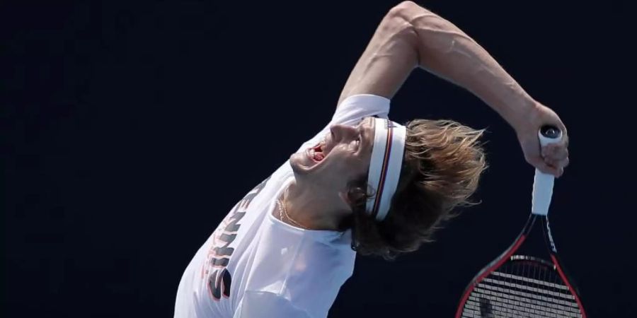 Im Training hat Alexander Zverev keine Probleme mit dem Aufschlag. Foto: Andy Wong/AP/dpa