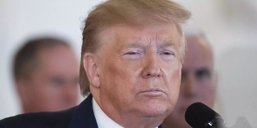 US-Präsident Donald Trump richtete eine scharfe Warnung an den Iran, nachdem das  geistliche Oberhaupt Irans, Ali Chamenei, beim Freitagsgebet Vorwürfe an die USA und europäische Verbündete erhoben hatte. (Archivbild)