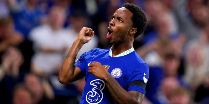 Raheem Sterling vom FC Chelsea feiert seinen Treffer gegen RB Salzburg. Raheem Sterling vom FC Chelsea feiert seinen Treffer gegen RB Salzburg.