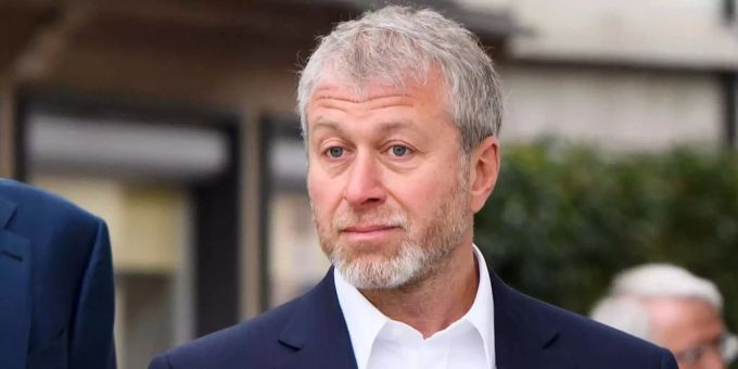 Abramowitsch spielte bei den Verhandlungen eine Schlüsselrolle. Er war Besitzer des FC Chelsea. Abramowitsch FC Chelsea
