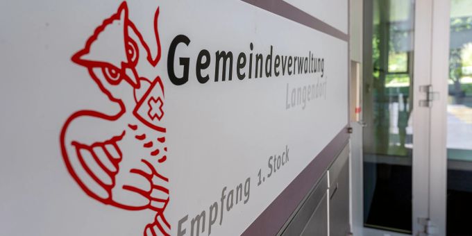 Der Eingang zur Gemeindeverwaltung der Einwohnergemeinde Langendorf an der Schulhausstrasse 2. Der Eingang zur Gemeindeverwaltung der Einwohnergemeinde Langendorf an der Schulhausstrasse 2.