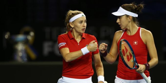 Jill Teichmann (l) und Belinda Bencic konnten sich auch im Doppel durchsetzen. Billie Jean King Cup