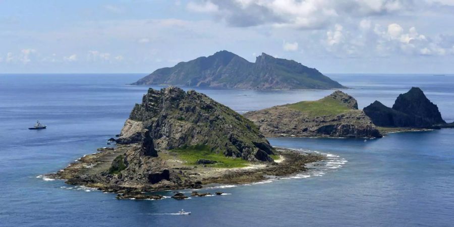 In Japan trägt die Inselgruppe den Namen Senkaku, in China hingegen Diaoyu.