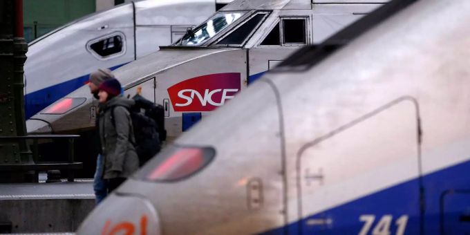 Die staatliche Bahngesellschaft von Frankreich SNCF. sncf