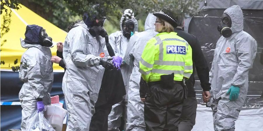 Forensiker der Polizei im südenglischen Salisbury.