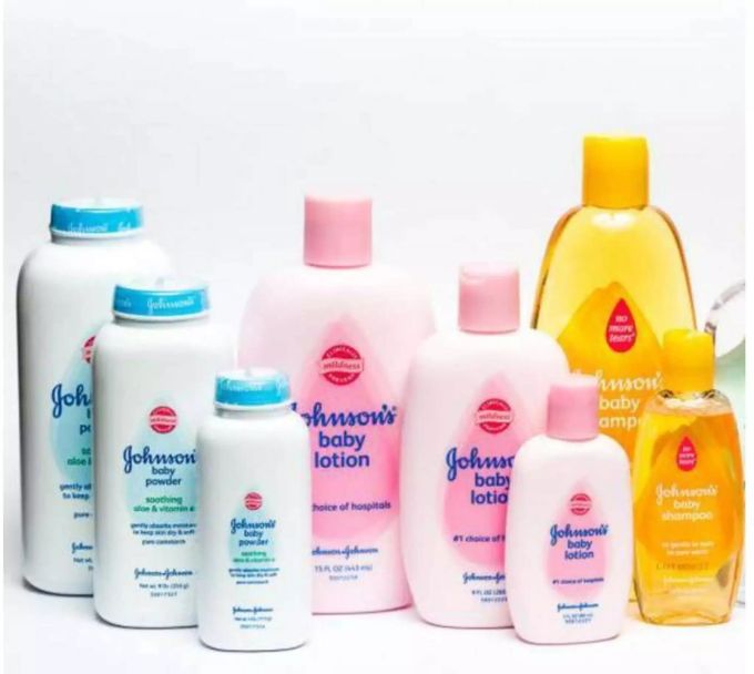 Johnson & Johnson soll seit über 40 Jahren Beweise vertuschen. Johnson & Johnson soll seit über 40 Jahren Beweise vertuschen.