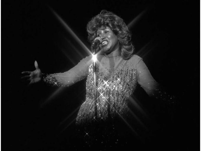 Die Soul-Sängerin Aretha Franklin bei einem Auftritt in Las Vegas im Juni 1978. Die Soul-Sängerin Aretha Franklin bei einem Auftritt in Las Vegas im Juni 1978.