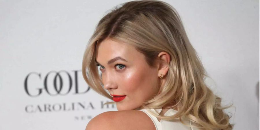 Karlie Kloss ist seit sechs Jahren mit Joshua Kushner liiert.