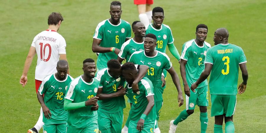 Senegal bejubelt das 1:0 durch Gueye.