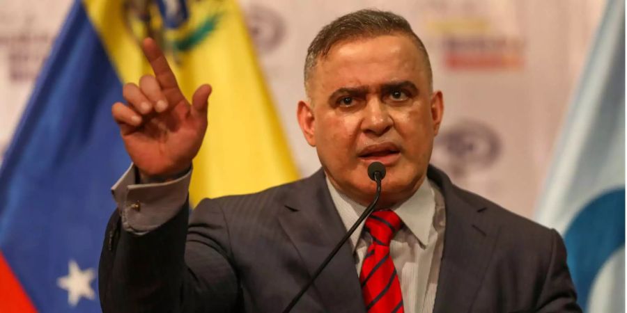 Tarek William Saab, Generalstaatsanwalt Venezuelas, spricht während einer Pressekonferenz nach dem möglichen Anschlag auf den Präsidenten Nicolás Maduro.