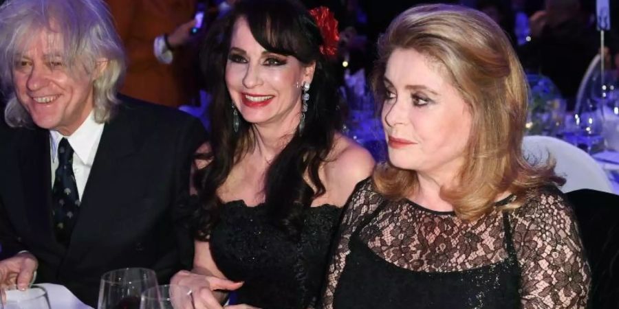 Bob Geldof, Anna Maria Kaufmann und Catherine Deneuve bei der Charity-Gala der Initiative Cinema for Peace. Foto: Britta Pedersen