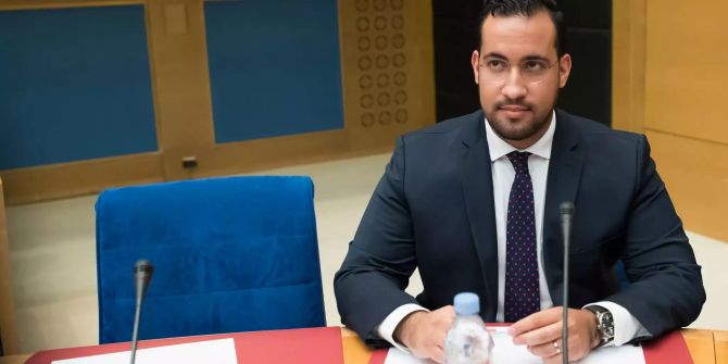 Alexandre Benalla bei seiner Anhörung im französischen Senat.