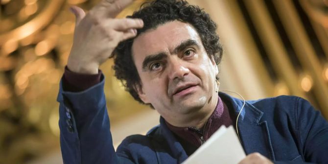 Rolando Villazon stellt das «Programm Mozartwoche 2019» vor.