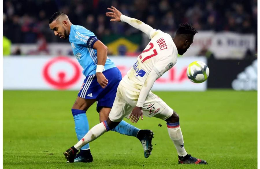 In der Ligue 1 zieht PSG einsame Kreise, doch dahinter läuft der Kampf um Rang zwei auf Hochtouren. Olympique Lyon gewinnt das Topspiel gegen Marseille 2:0 und liegt gleichauf mit der AS Monaco.