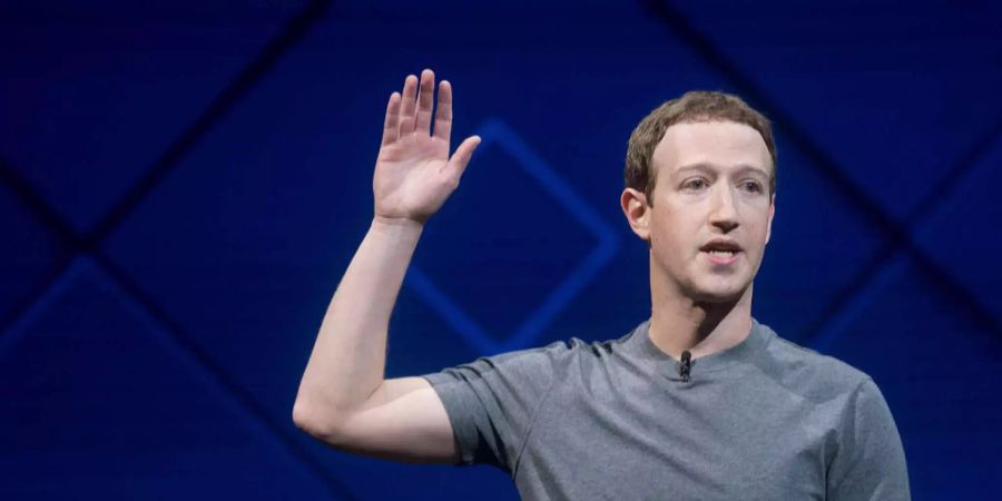 Mark Zuckerberg Hand Blau