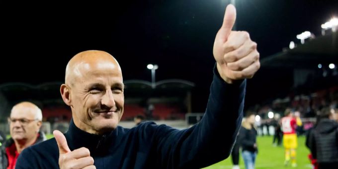 Peter Zeidler als Trainer beim FC Sion. Peter Zeidler als Trainer beim FC Sion.
