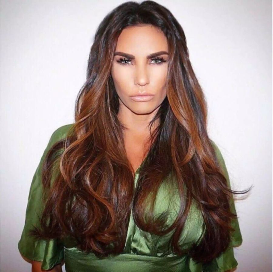 Katie Price hat Fotobeweise dafür, dass es in ihrer Villa spukt.