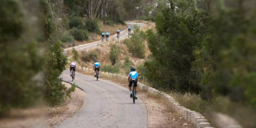 Ein Radteam trainiert in Tel Azeka in Zentral-Israel für den Giro.