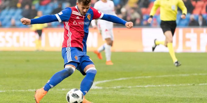 Albian Ajeti bricht den Bann für die Basler. Albian Ajeti bricht den Bann für die Basler.