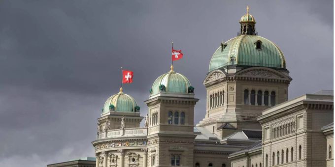 Das Parlament hält an seiner Forderung fest. Parlamentsbetrieb