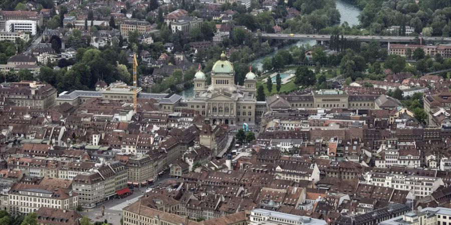 Blick auf das Bundeshaus und die Stadt Bern - Keystone