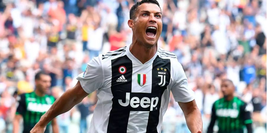 Cristiano Ronaldo jubelt im Dress von Juventus Turin.